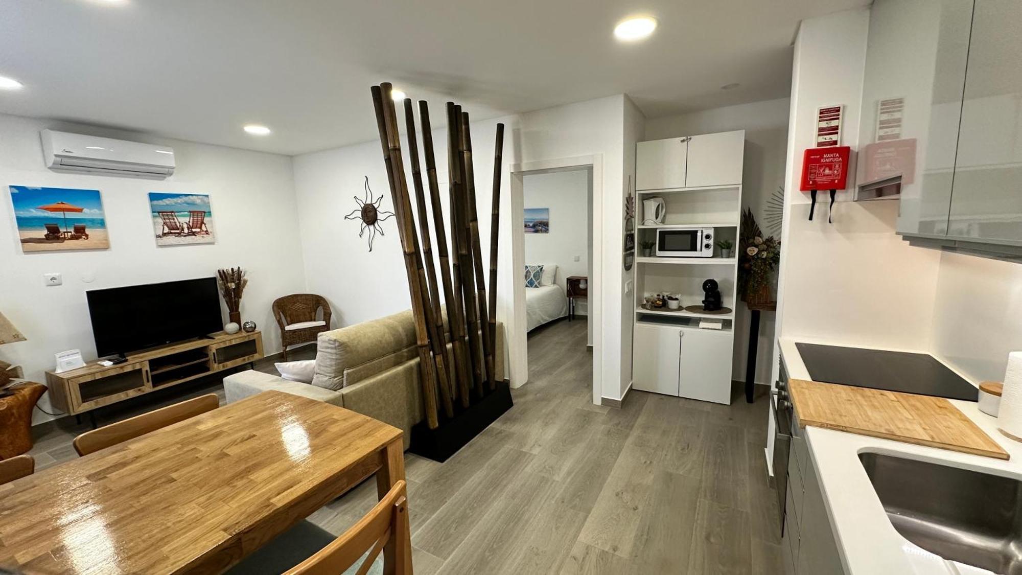 Cristal House 250 Meters From Monte Gordo Beach Екстериор снимка
